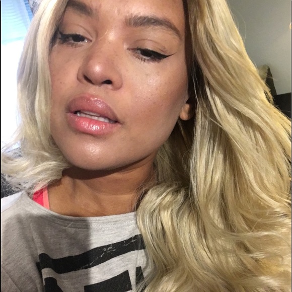 Meet your Posher, Jane Belinda - Picture 3 of 5